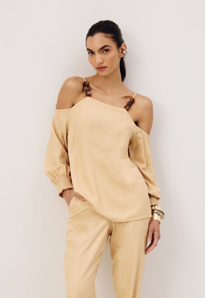 Blusa Manga Longa Detalhe Ponteiras