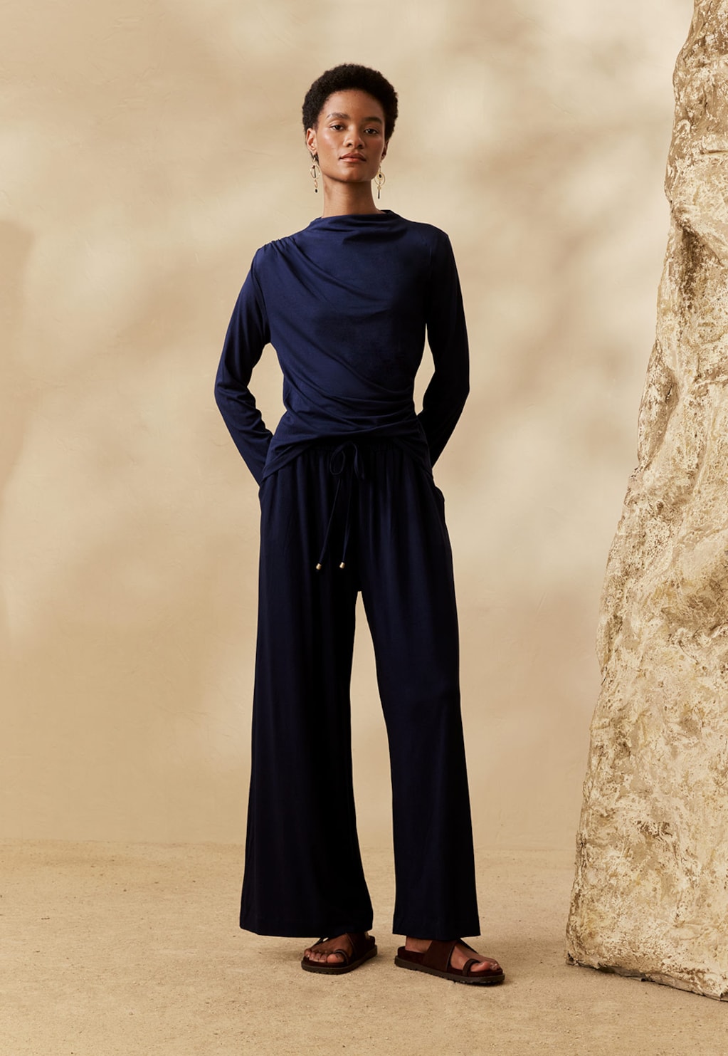 Blusa Manga Longa Pregas no Ombro