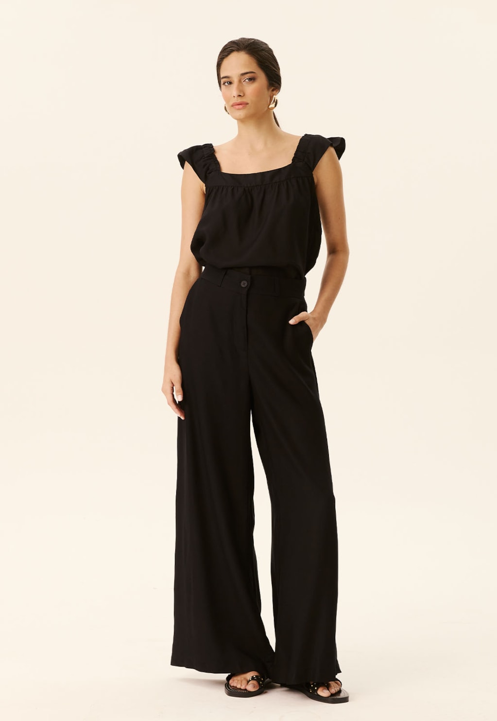 Blusa Manguinha Babado