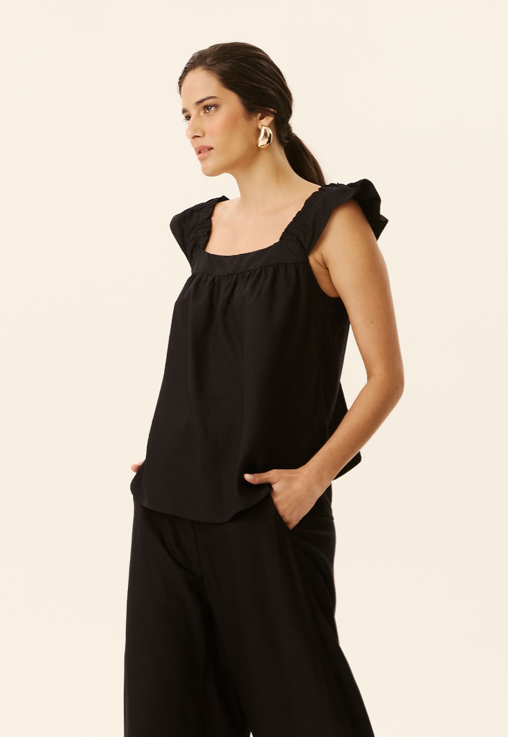 Blusa Manguinha Babado