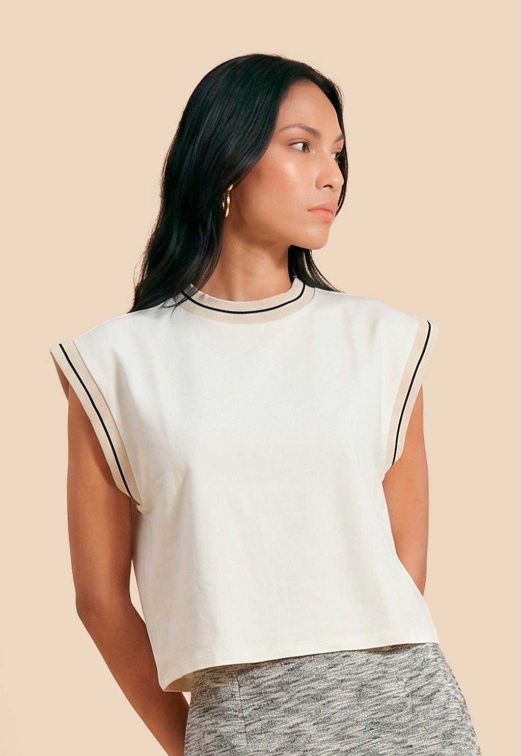 Blusa Moletinho Rib Decote E Cava