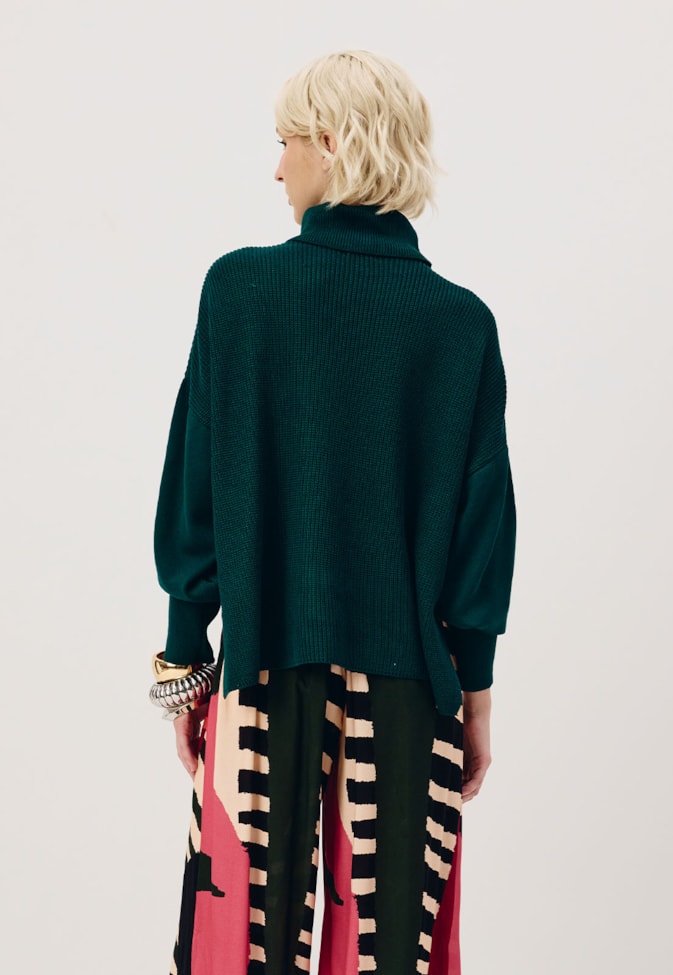 Blusa Mullet Gola Alta Tricot