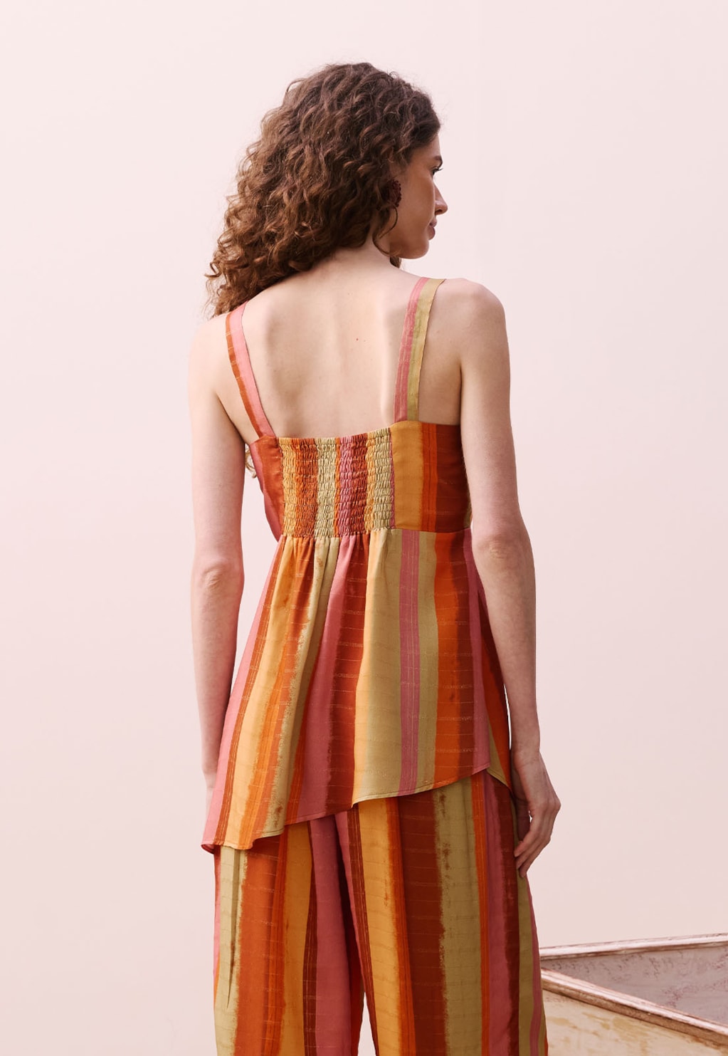 Blusa Ponta Assimétrica Estampada Itaúba