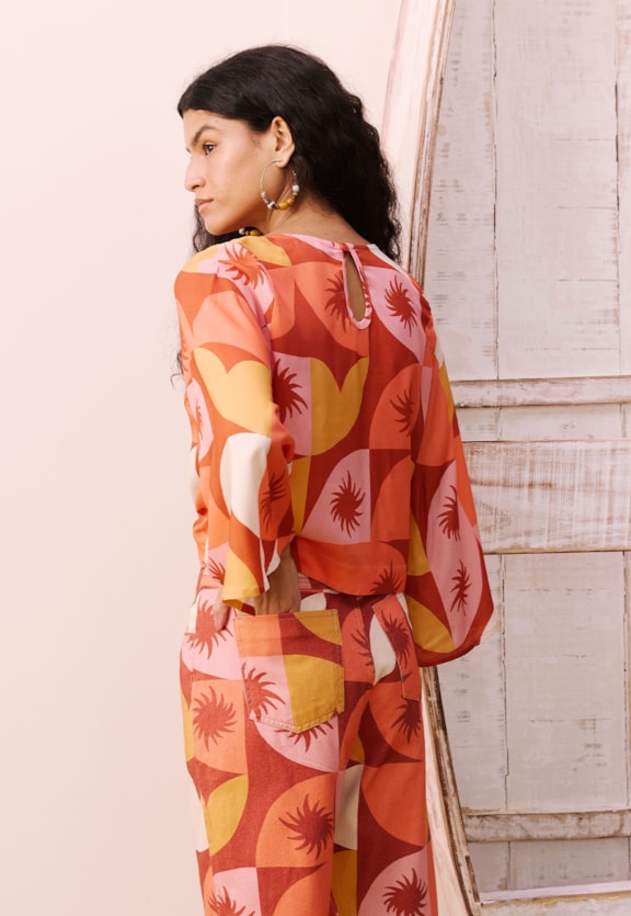 Blusa Quadradinha Estampada Jaçanã Vista Traseira