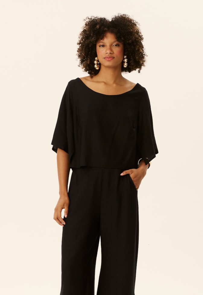 Blusa Quadradinha Manga Kimono