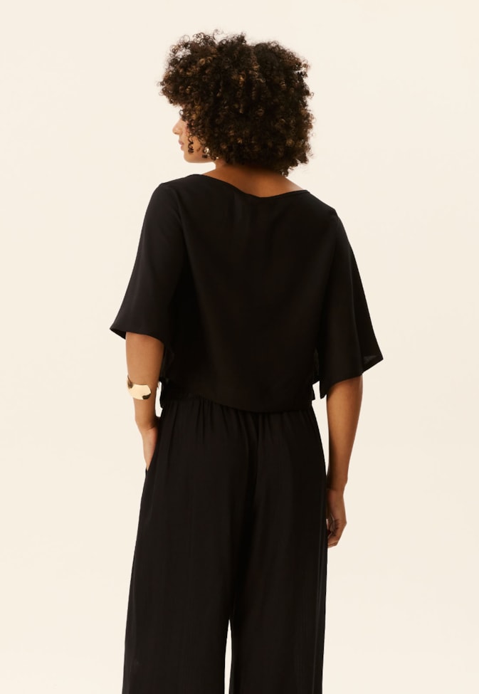 Blusa Quadradinha Manga Kimono