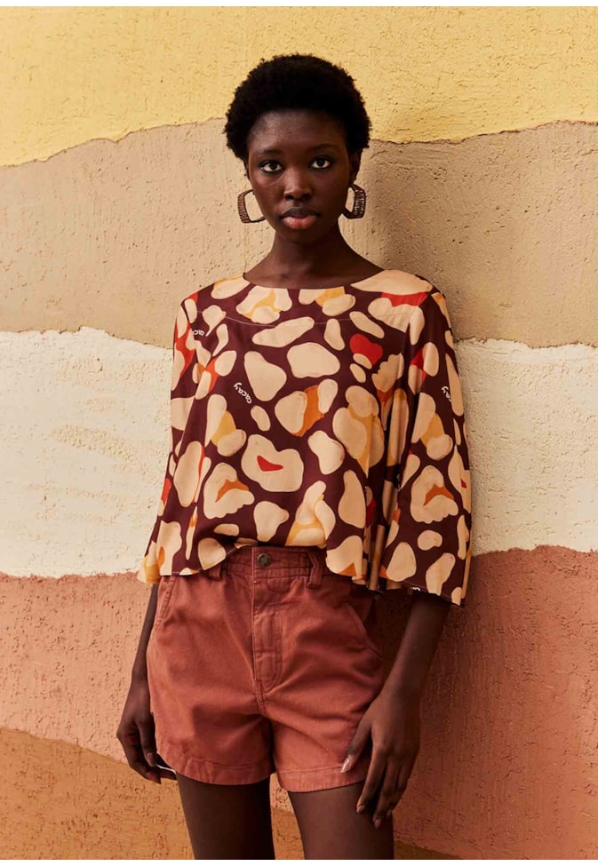 Blusa Quadradinha Manga Kimono Estampada Onça Sami