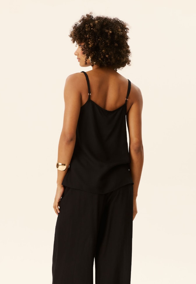 Blusa Regata Detalhe Franzido