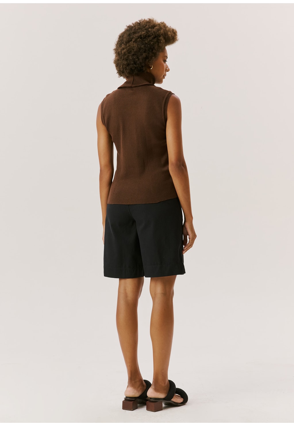 Blusa Regata Tricot Gola Alta 