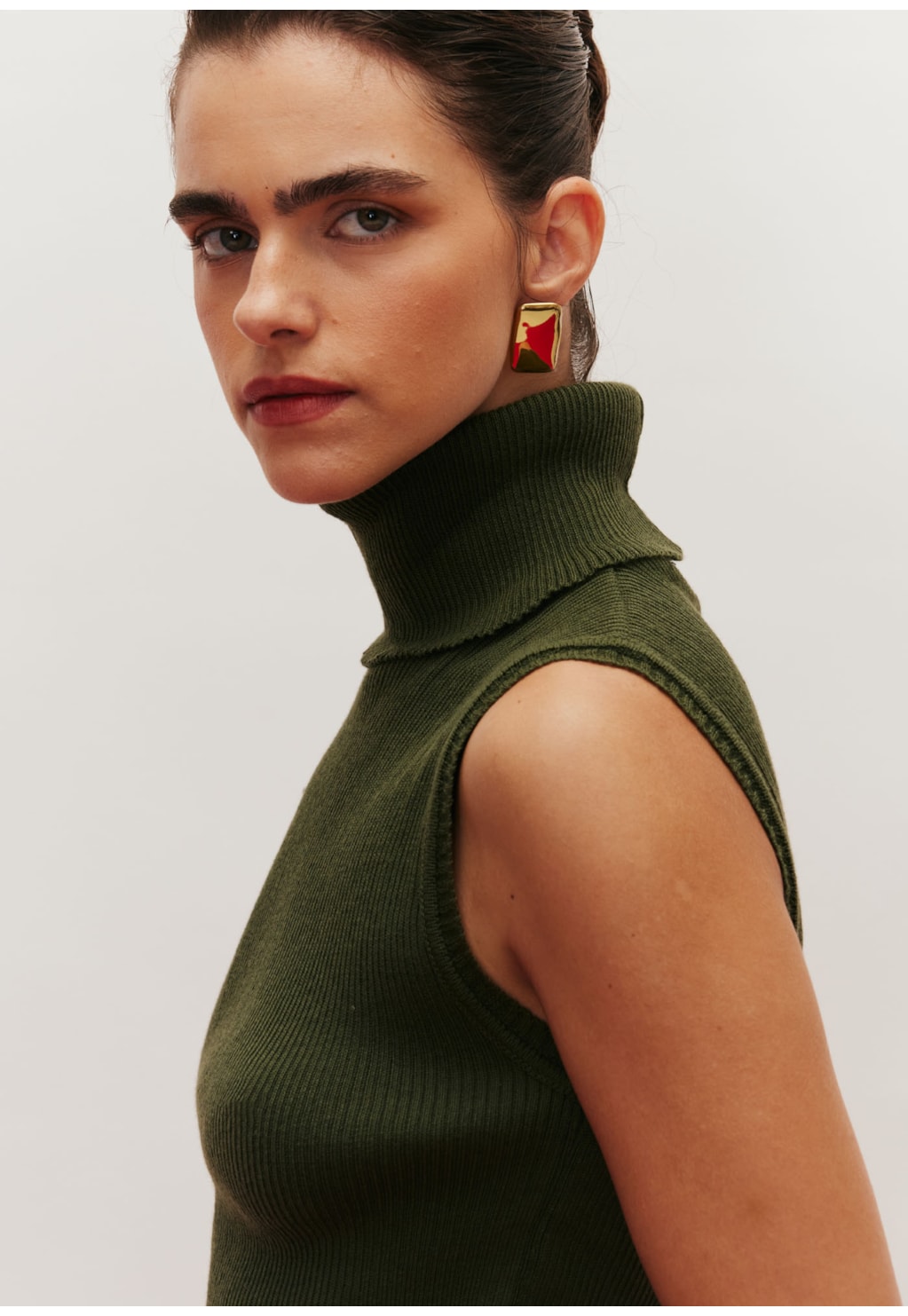 Blusa Regata Tricot Gola Alta 