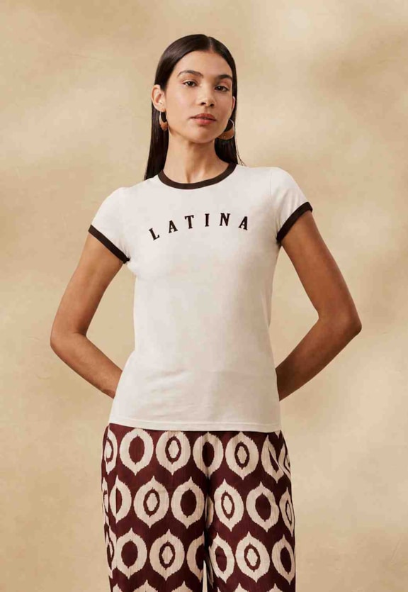 Blusa Retrô Latina Vista Frontal