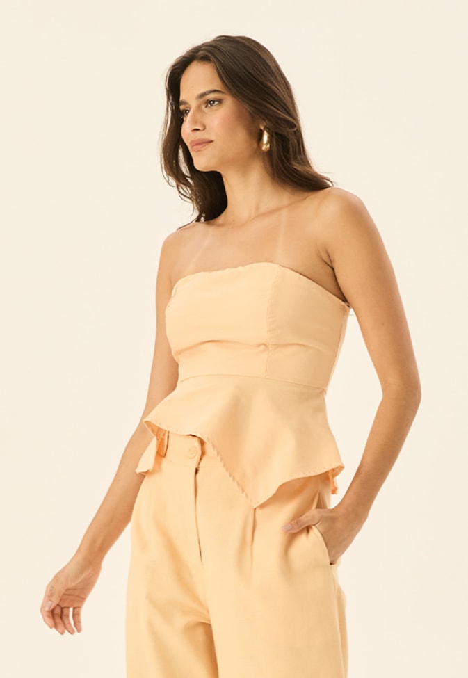 Blusa Sem Alças Assimétrica