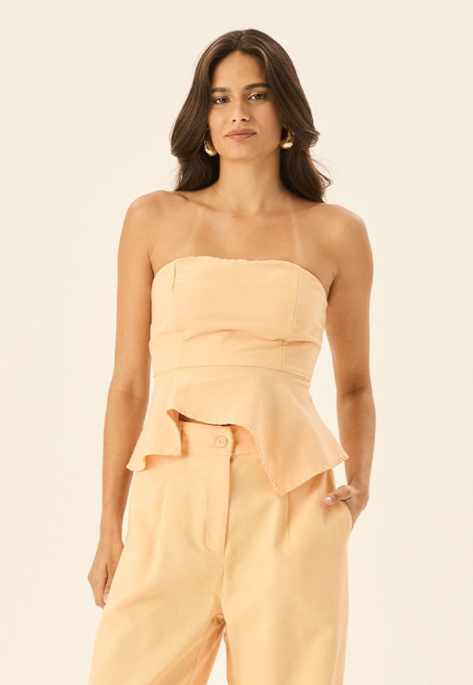 Blusa Sem Alças Assimétrica