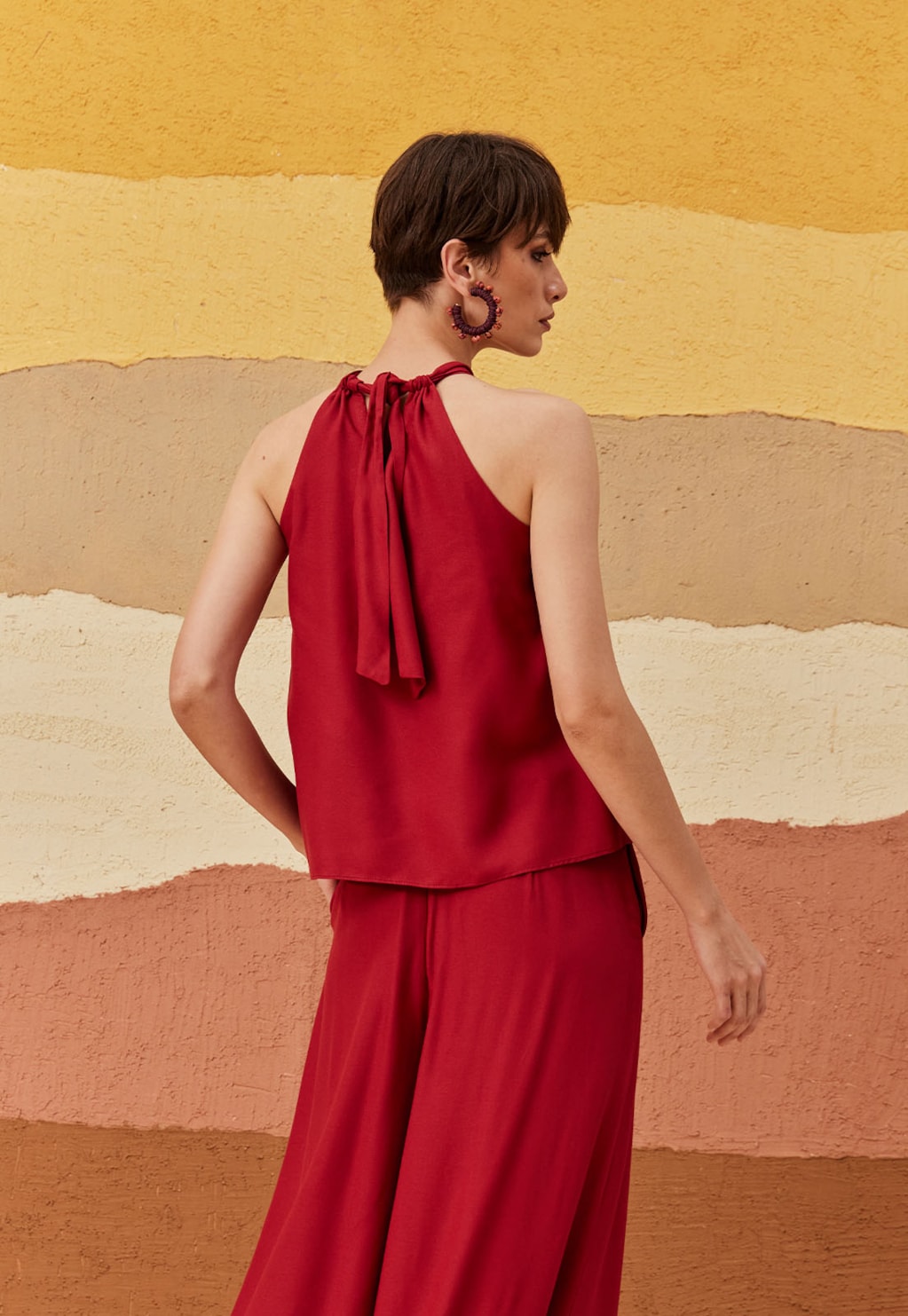 Blusa Transpassada Decote Túnel