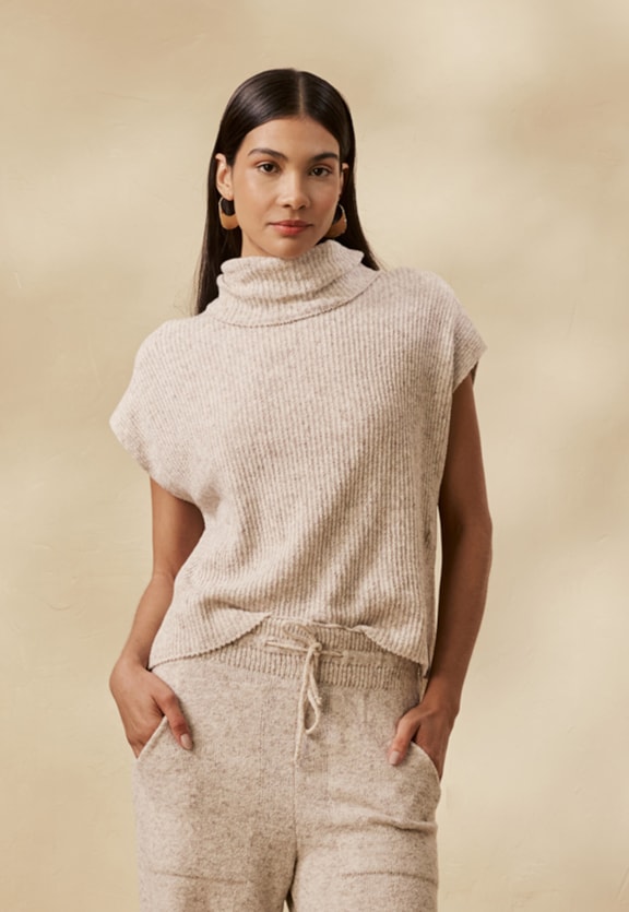 Blusa Tricot Gola Alta Vista Frontal