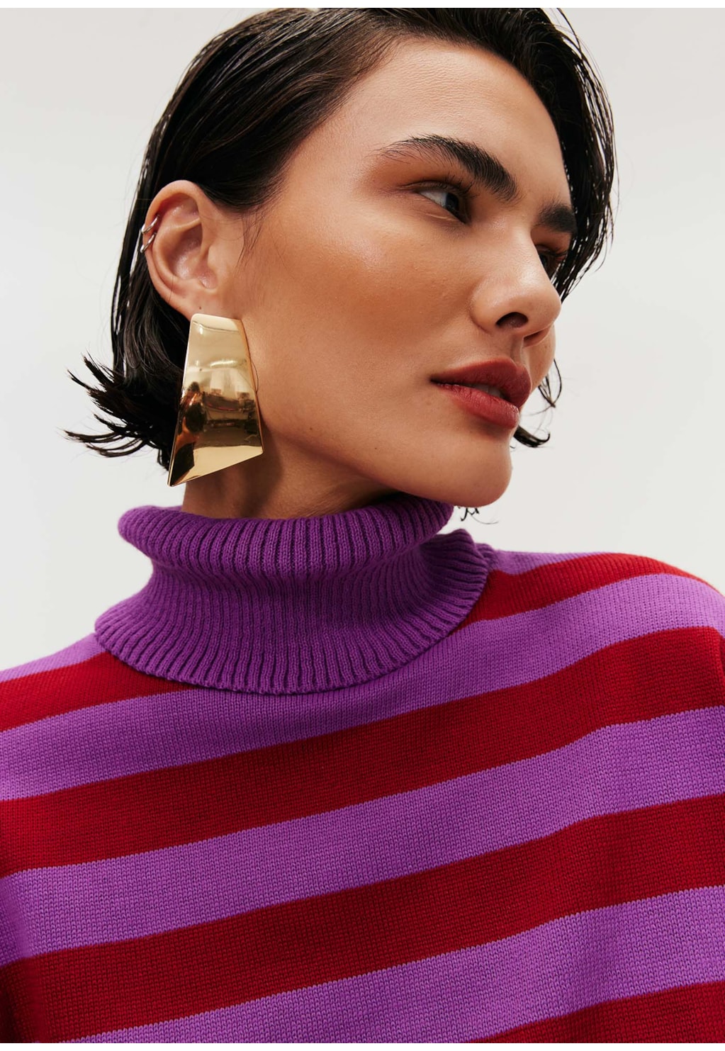 Blusa Tricot Gola Alta Listrada