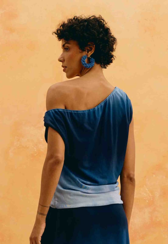 Blusa Tule Estampada Brisa Marina Vista Traseira