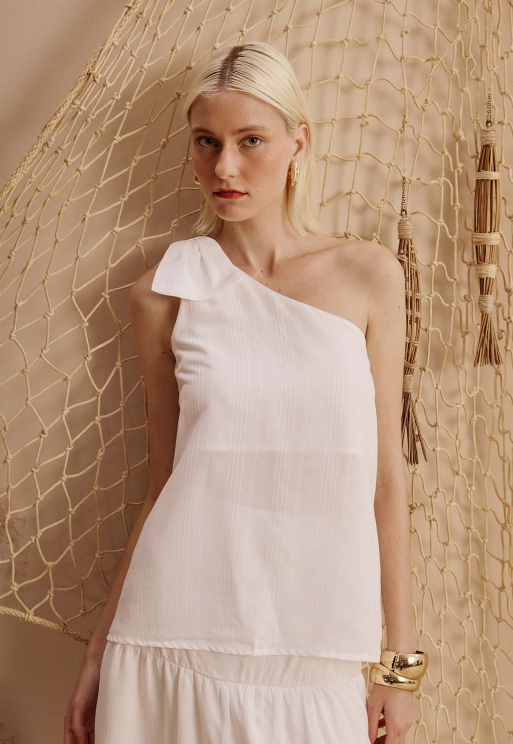 Blusa Um Ombro Só Amarração