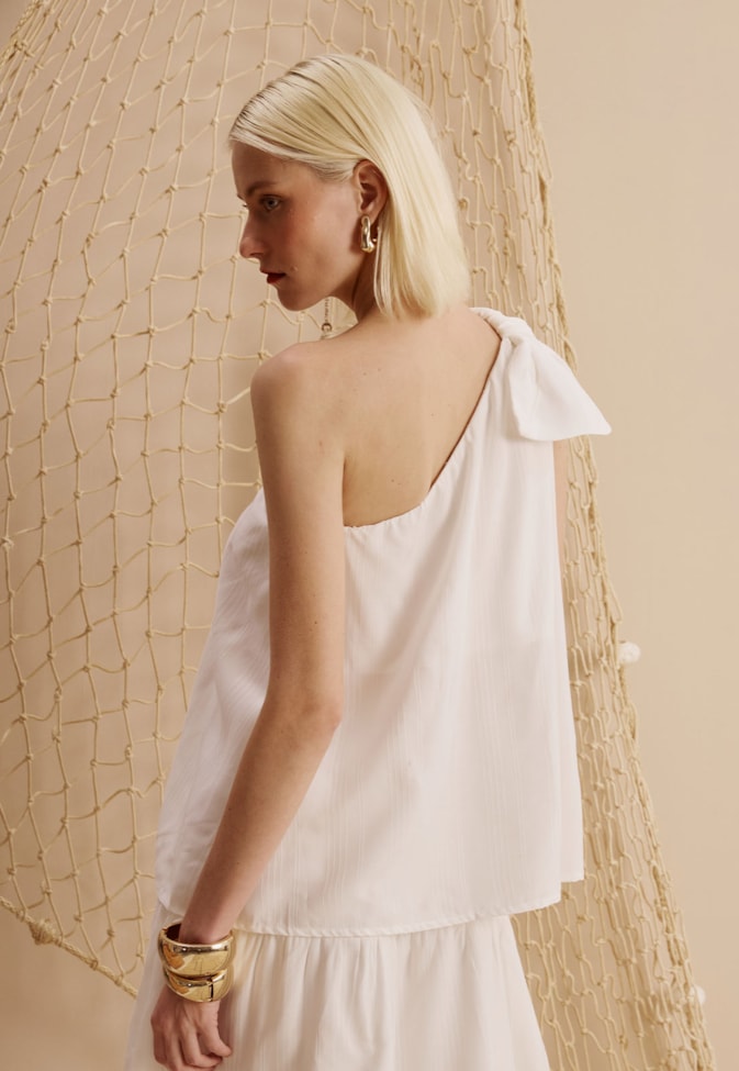 Blusa Um Ombro Só Amarração