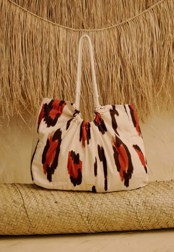 Bolsa com Alça em Corda Estampada Chimu Off Vista Traseira