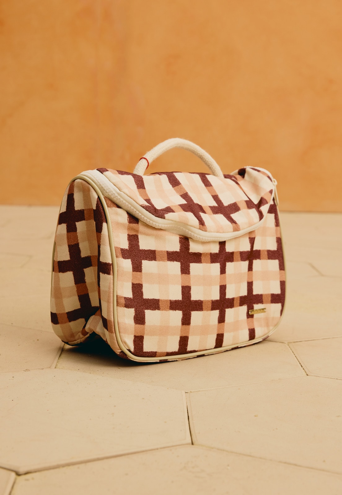Bolsa Térmica Estampada Mitú Vista Traseira