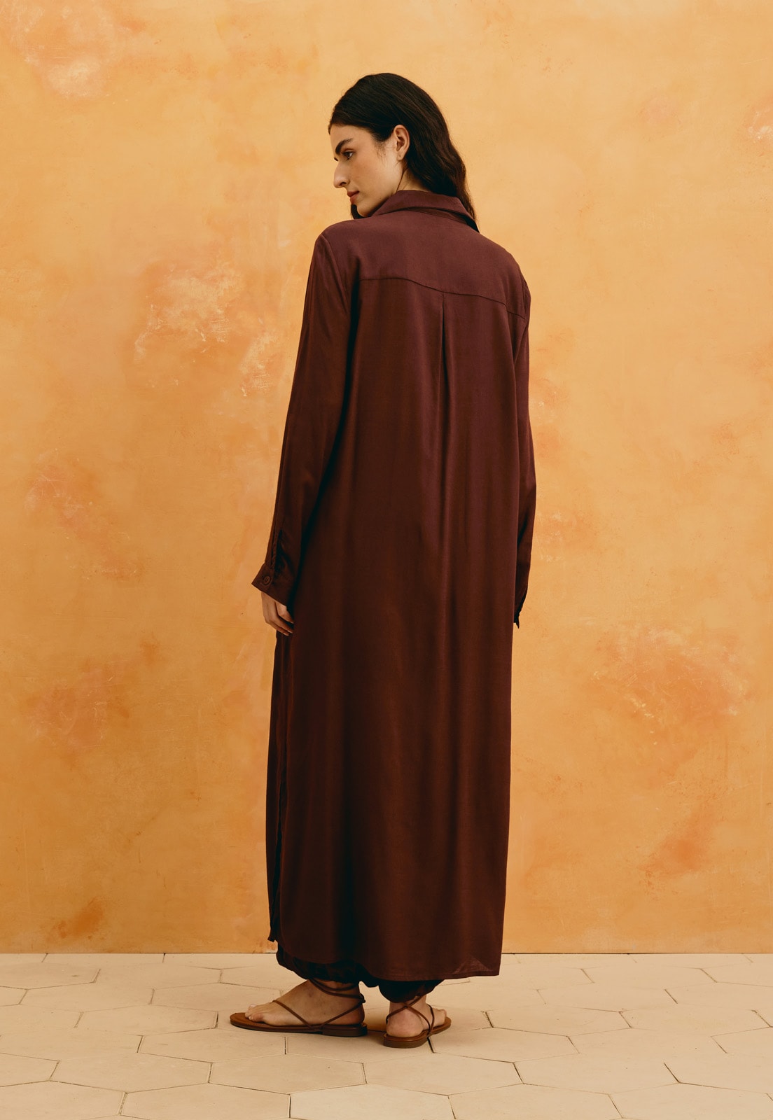 Calça Aladdin Lisa  Vista Traseira