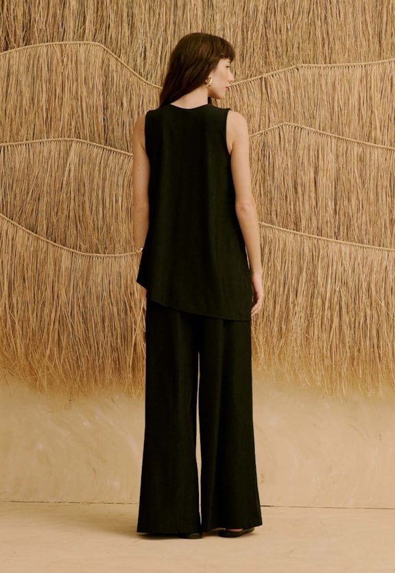 Calça Ampla com Cós Elástico Vista Traseira