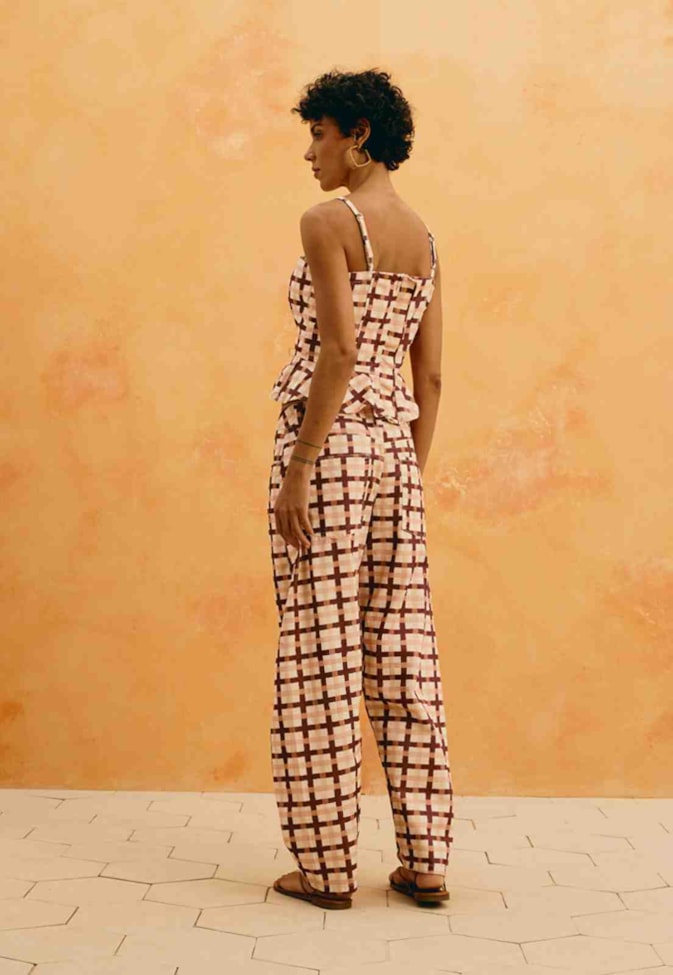 Calça Barrel Sarja Estampada Mitú