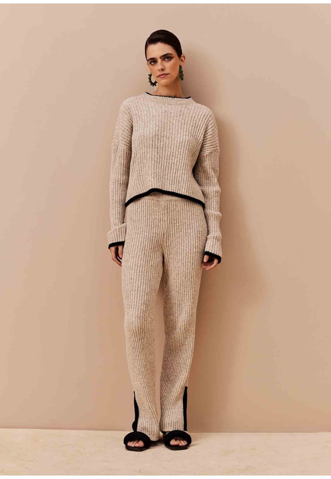 Calça Bicolor Detalhe Tricot