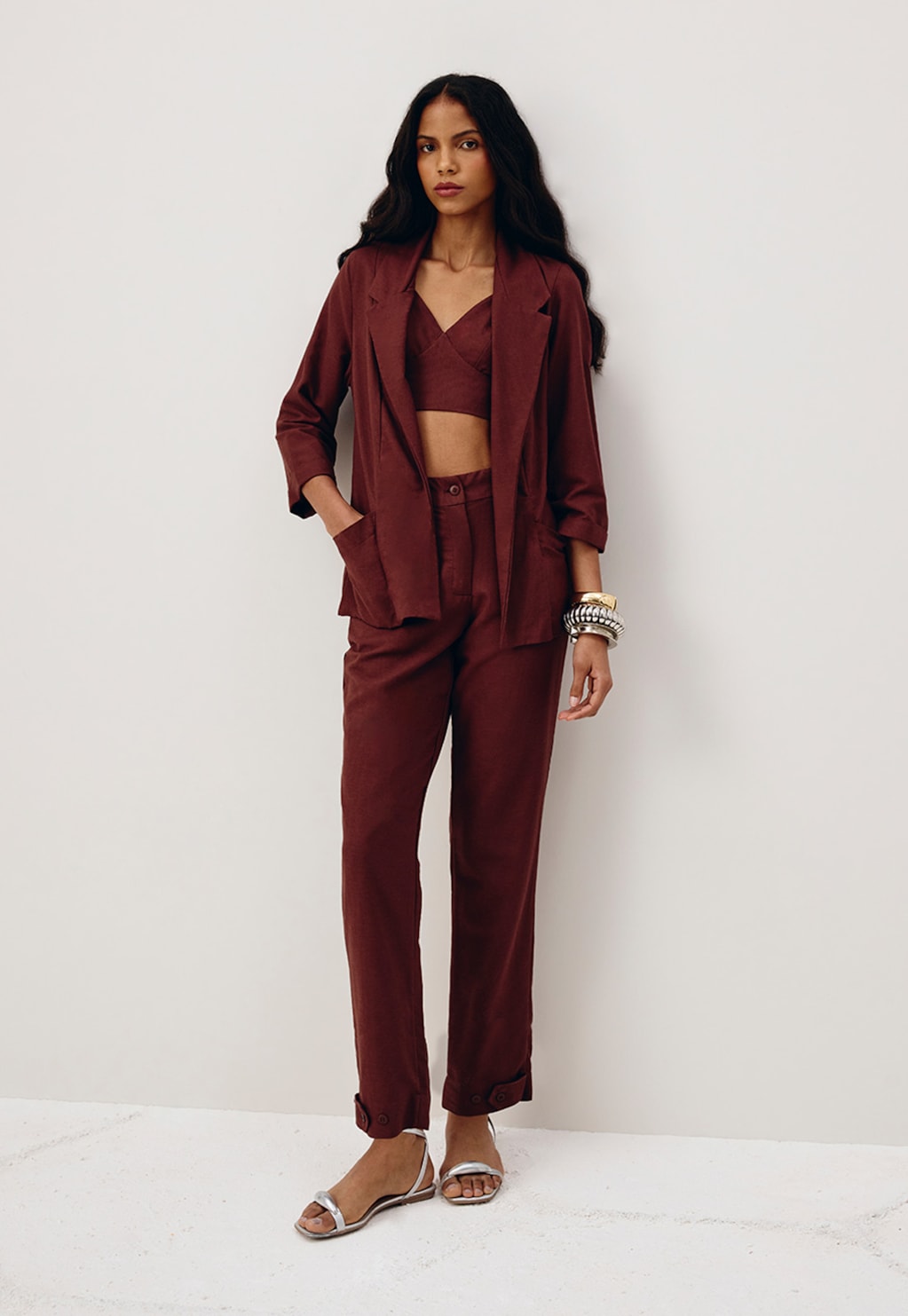 Calça Cenoura Aleta Frente