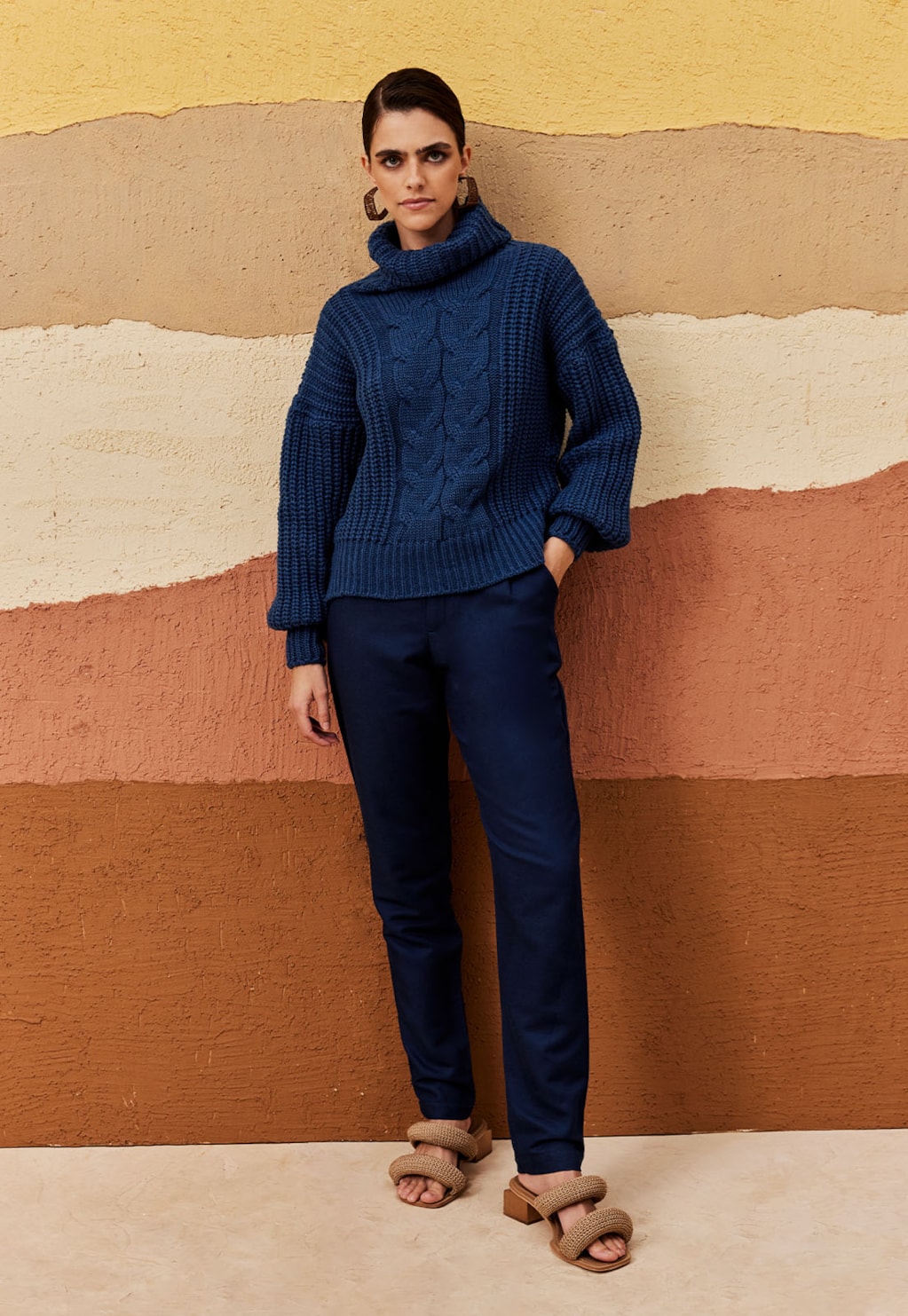 Calça Cenoura Bainha Dobrada