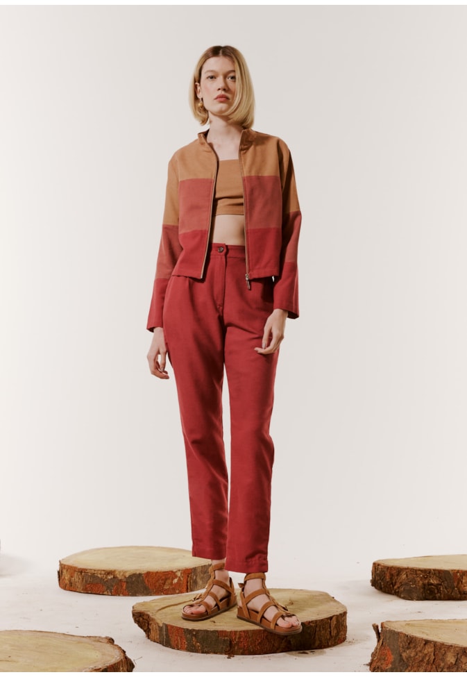 Calça Cenoura Barra Dobrada