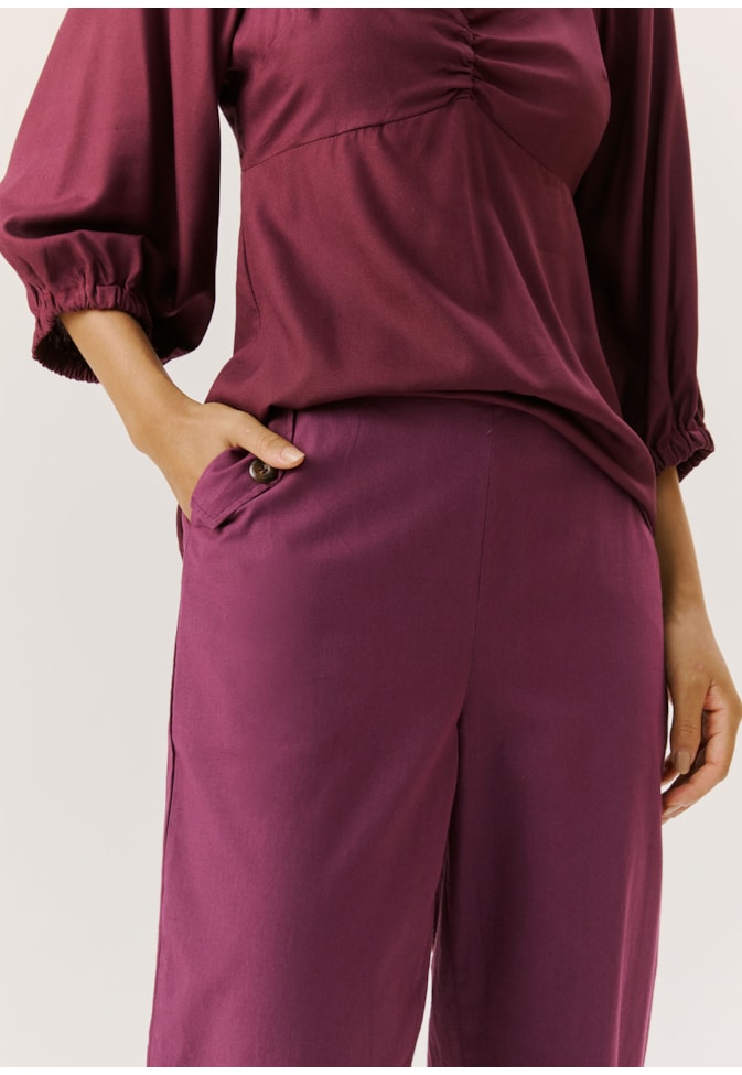 Calça Cenoura Botão