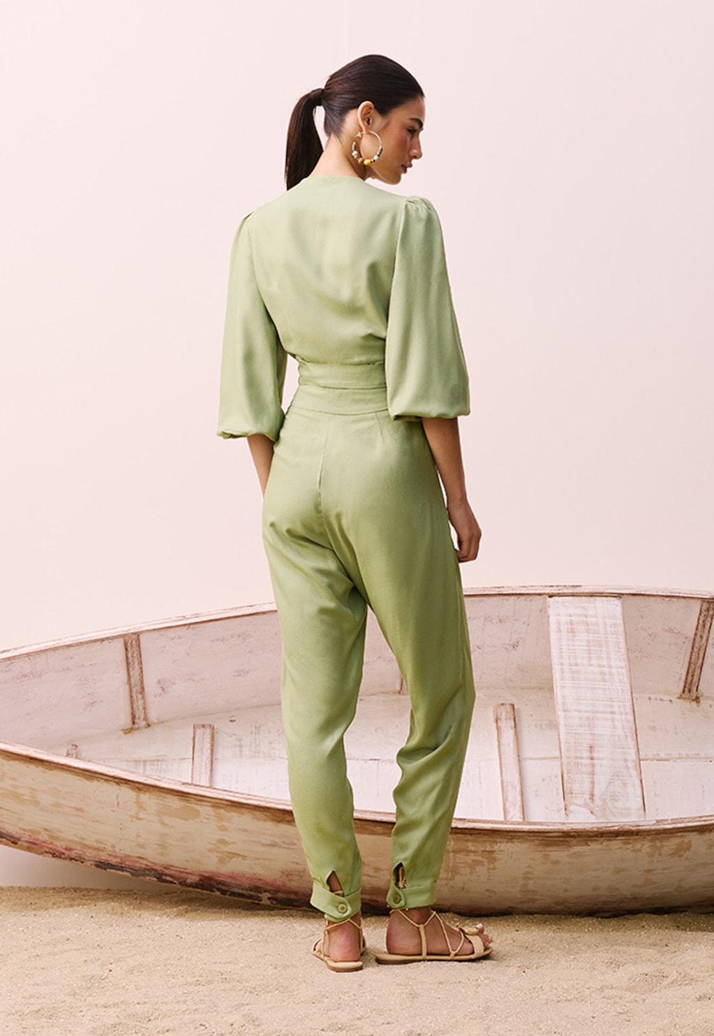 Calça Cenoura Detalhe Abertura