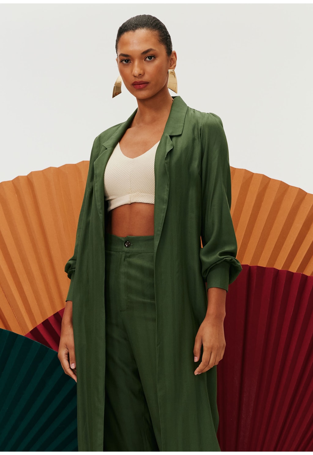 Calça Cenoura Detalhe Perna