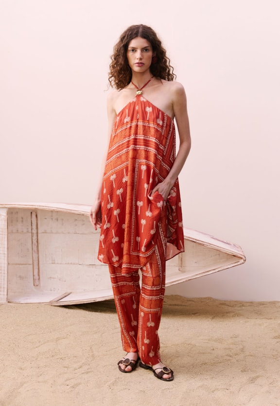 Calça Cenoura Estampada Tauari Vista Frontal