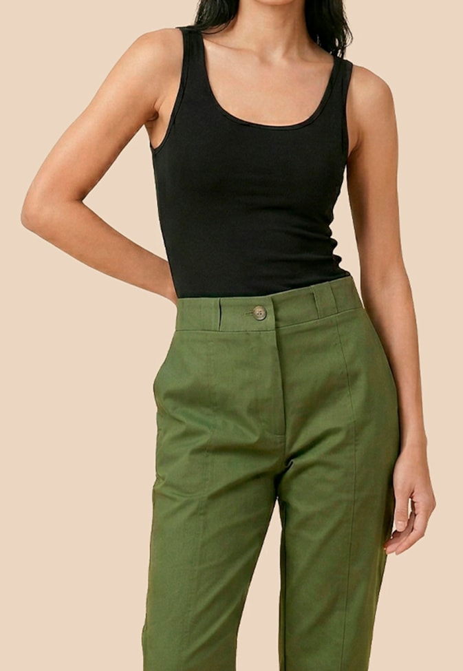 Calça Cenoura Lisa