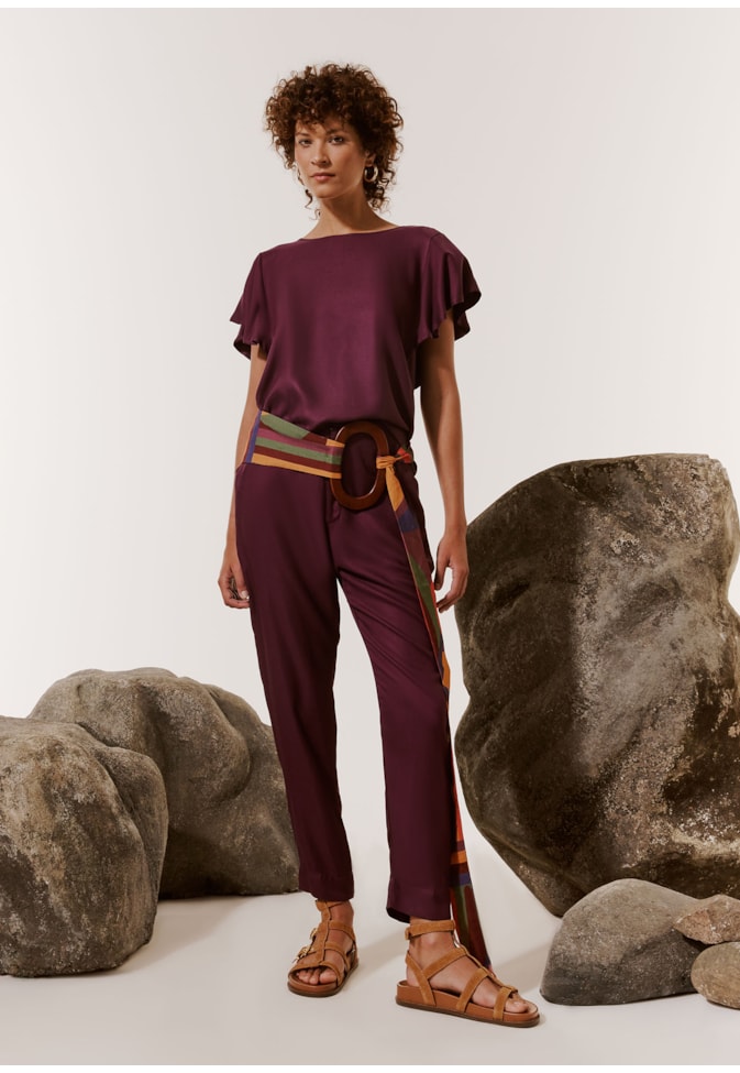 Calça Cenoura Pregas