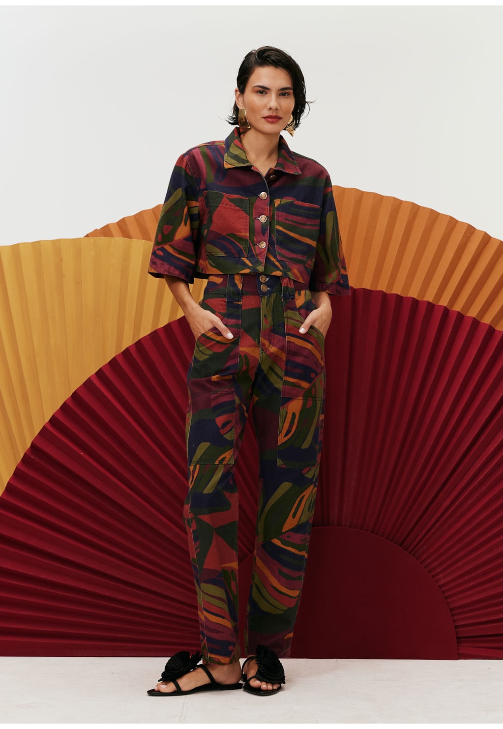 Calça Cenoura Sarja Estampada Merengue