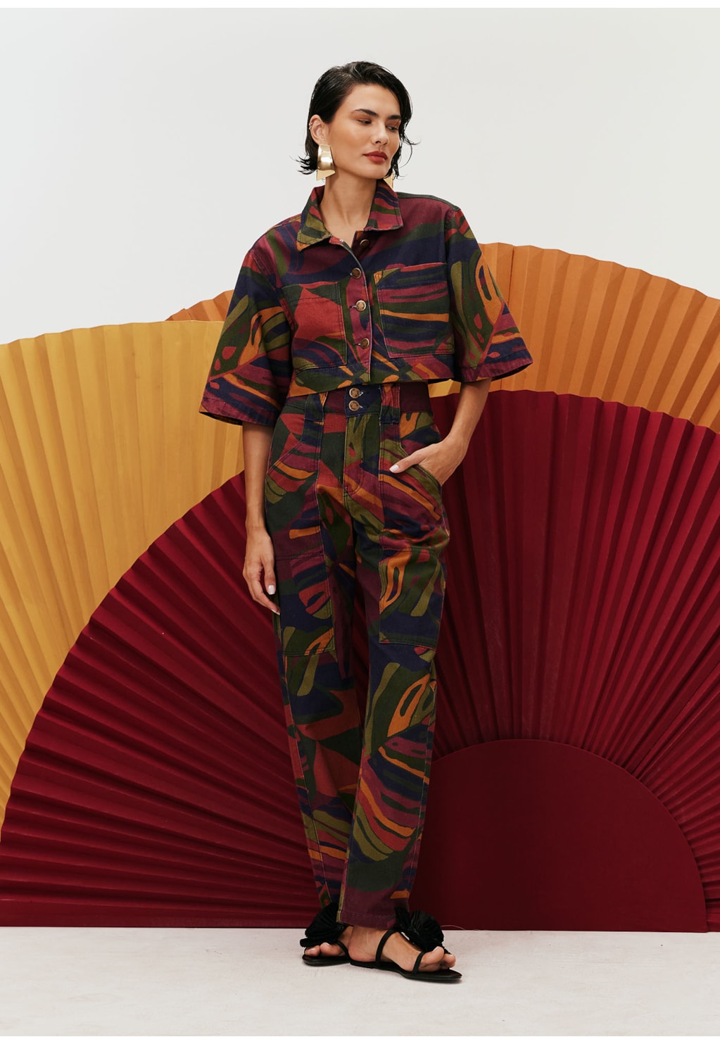 Calça Cenoura Sarja Estampada Merengue