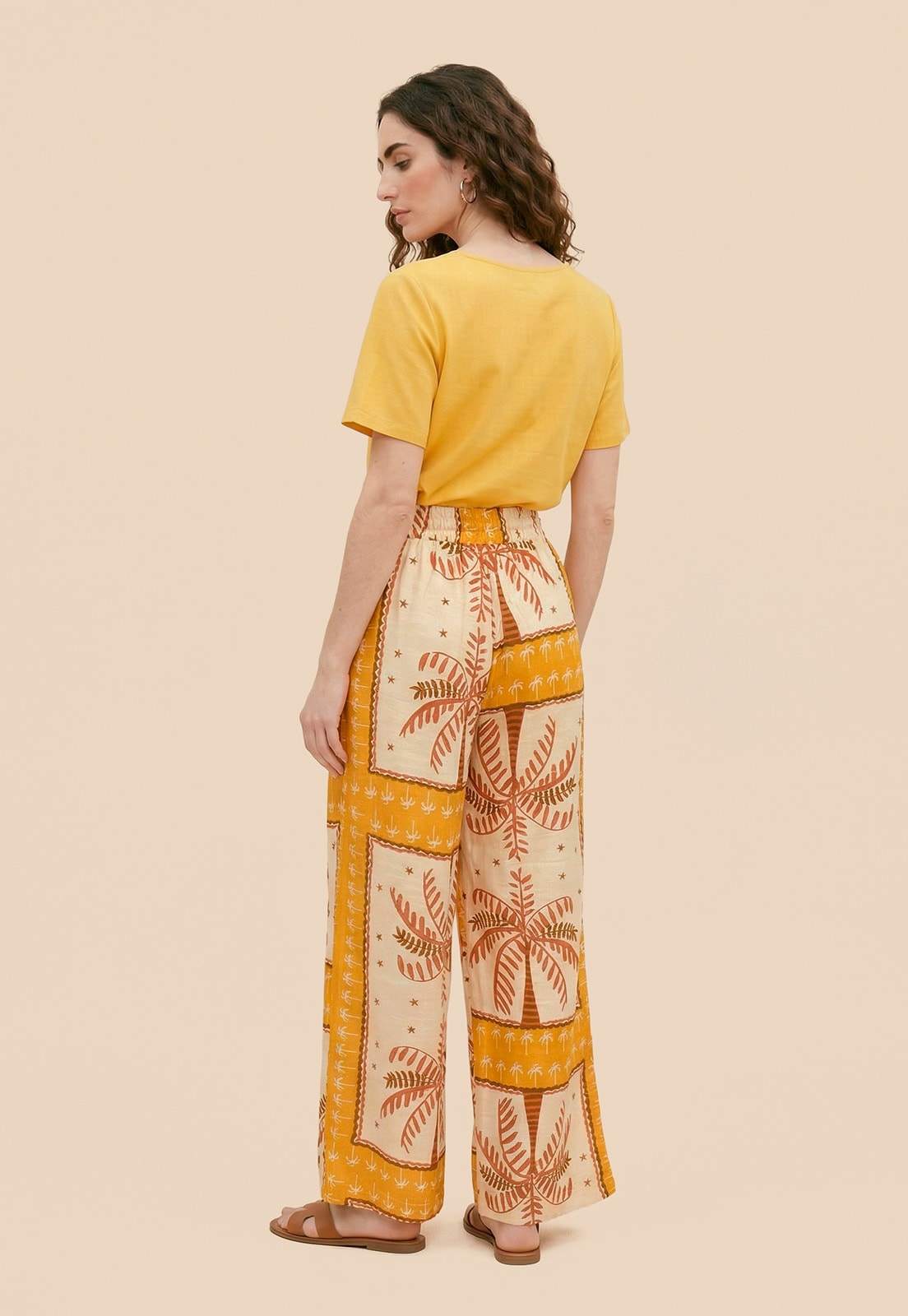 Calça Cós com Elástico Estampada Copaiba Vista Traseira