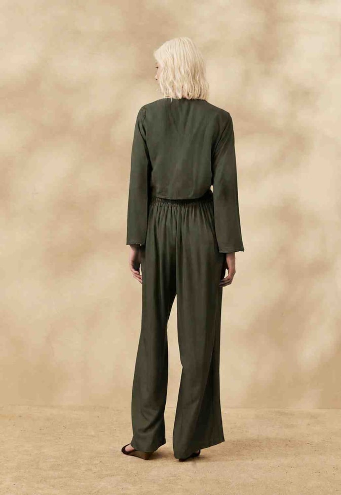 Calça Elástico Costas Lisa 