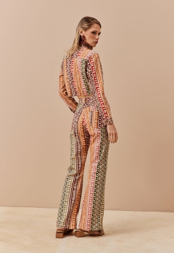 Calça Flare Estampada Huaso Vista Traseira