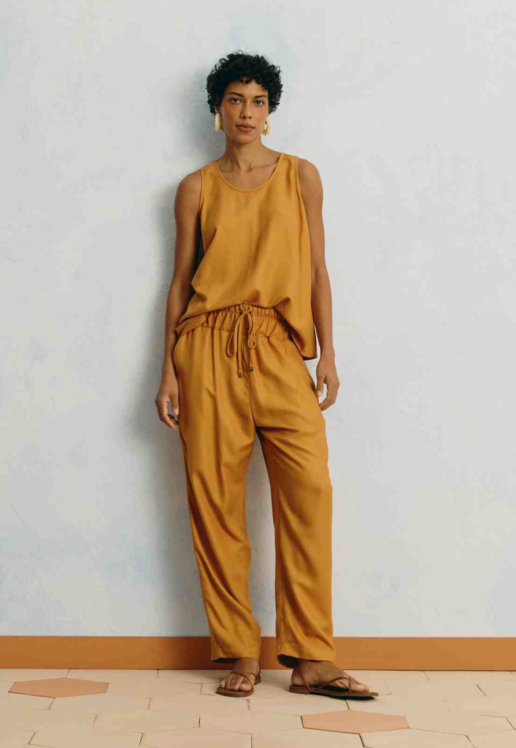 Calça Lisa Cós Elástico