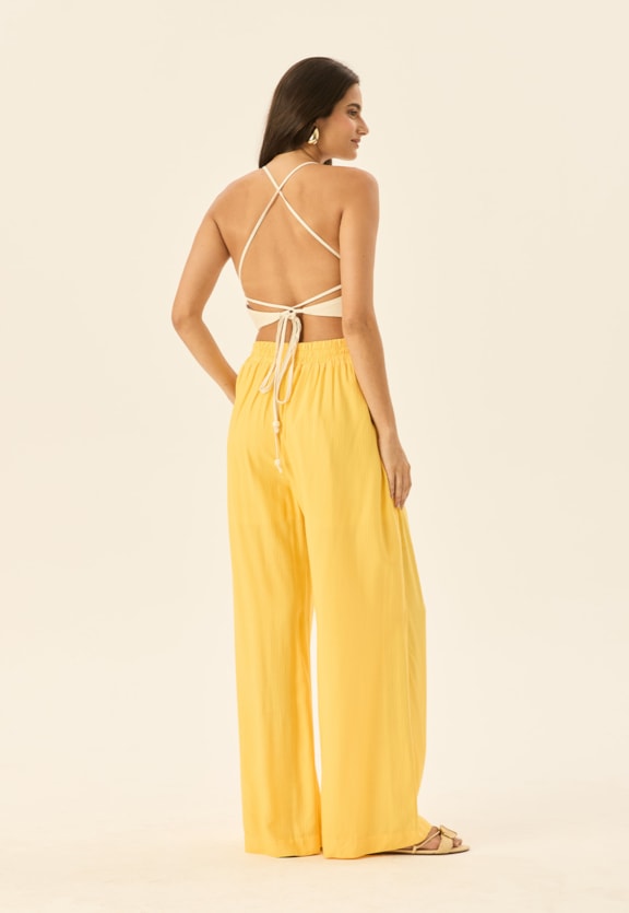 Calça Pantalona Vista Traseira