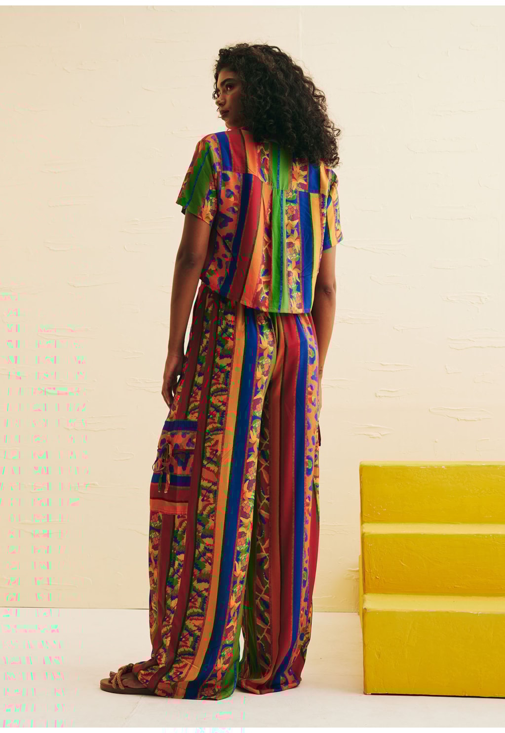 Calça Pantalona Amarração Bolso Estampada Caminito