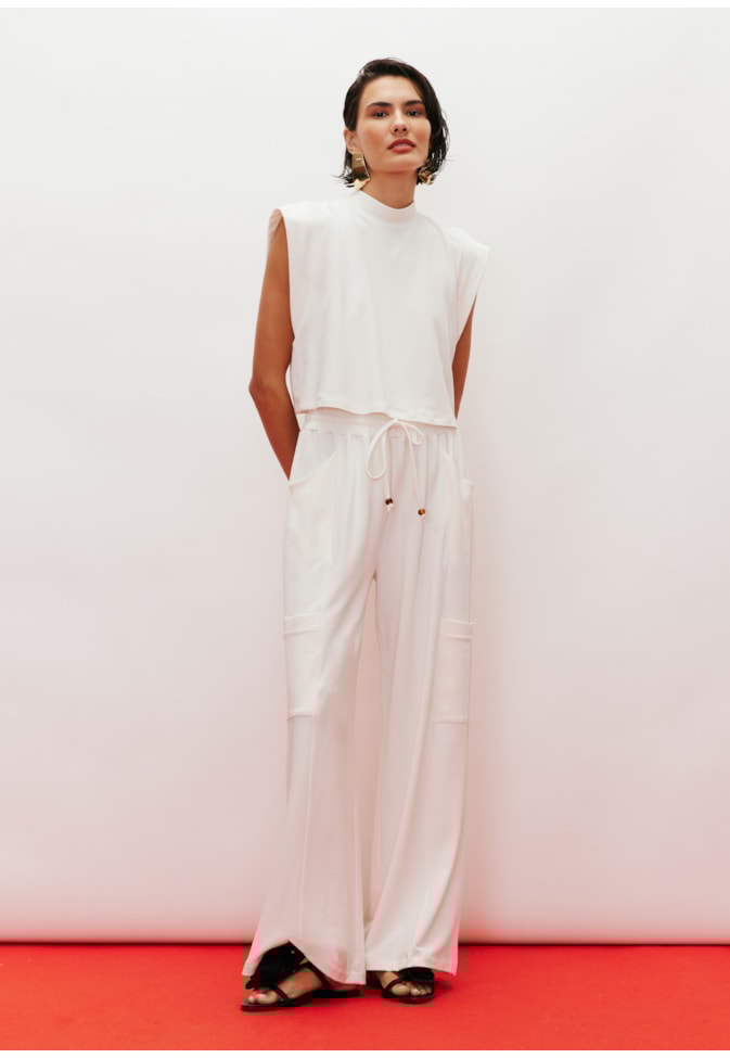 Calça Pantalona Bolso Lateral