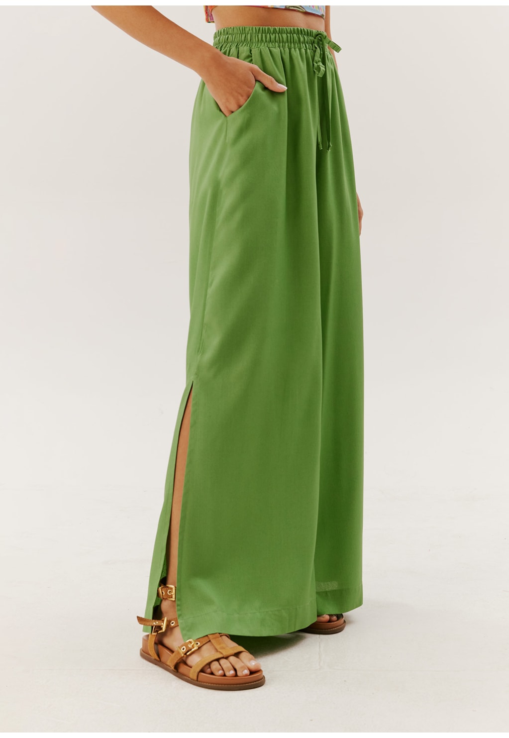 Calça Pantalona C/ Fendas