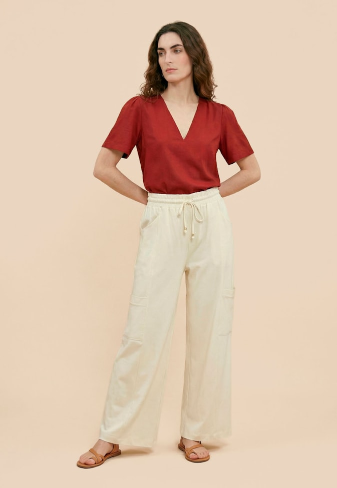 Calça Pantalona Com Bolso Lateral