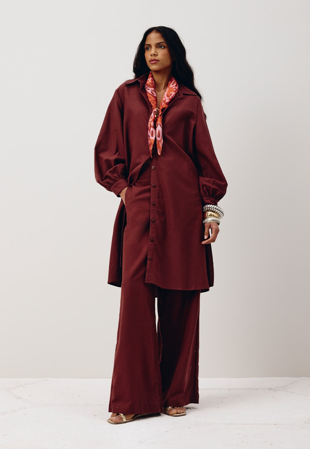 Calça Pantalona com Bolsos